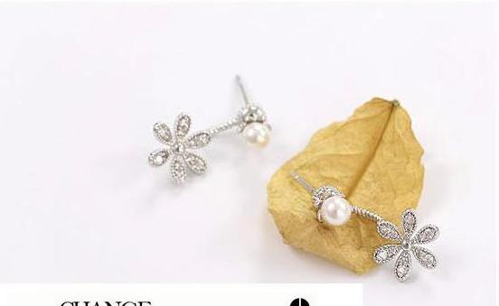 White Flower Earring