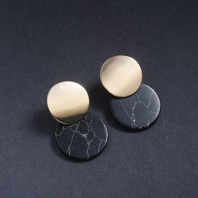 Black and White Color Earring