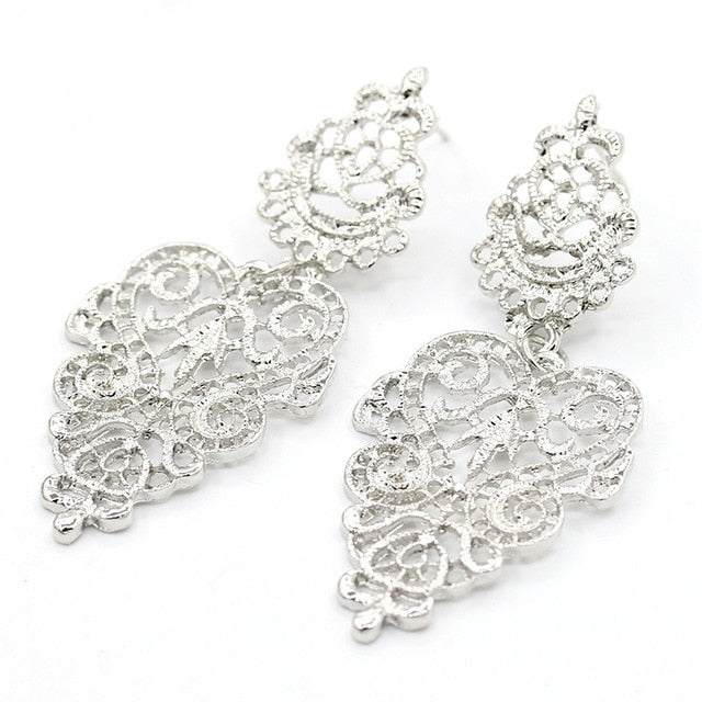 Hollow Leaves Earring